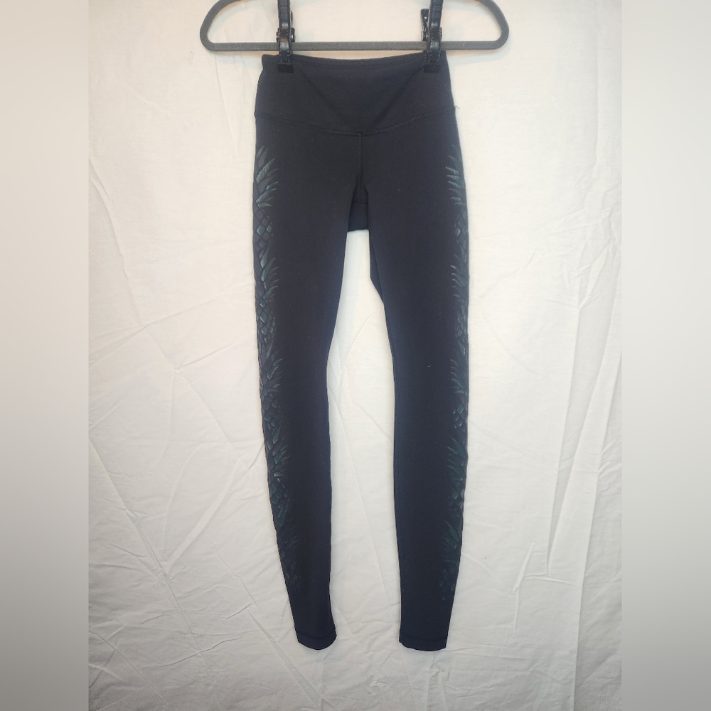Lululemon Leggings Limited edition Pineapple Print Size 2 - Picture 2 of 9